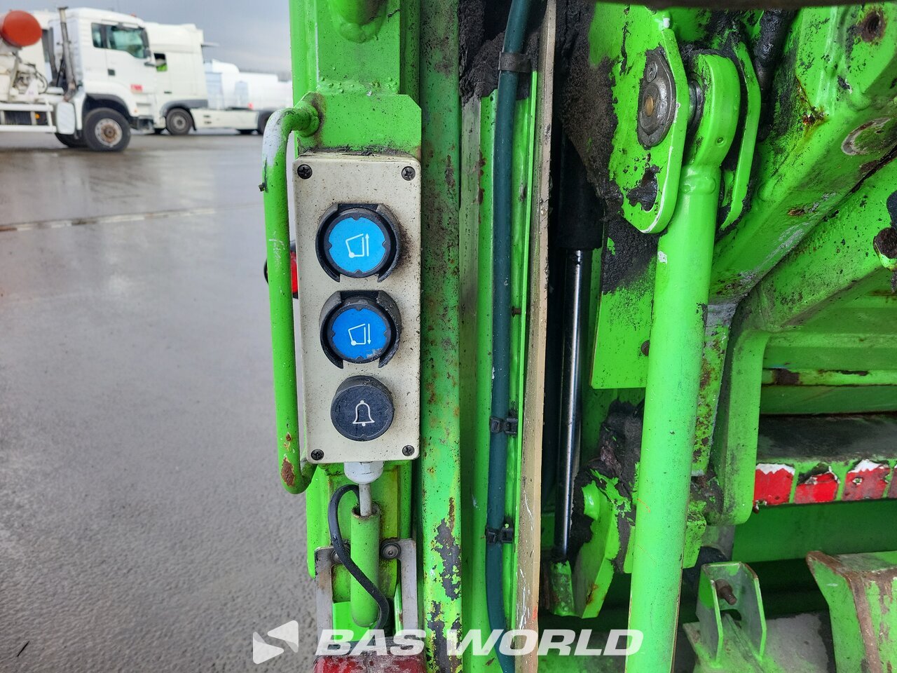 Other : DAF CF75.250 6X2 GeesinkNorba GPM III v 20H25 GEC Camion d'ordures