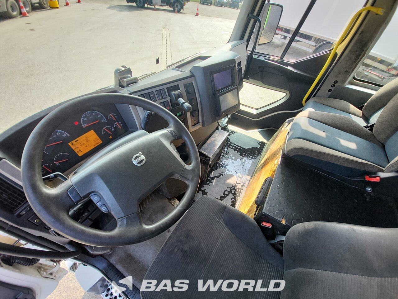 Other : Volvo FE 300 6X2 Geesink Norba Type: GPM III v 20H25 Split II Camion d'ordures
