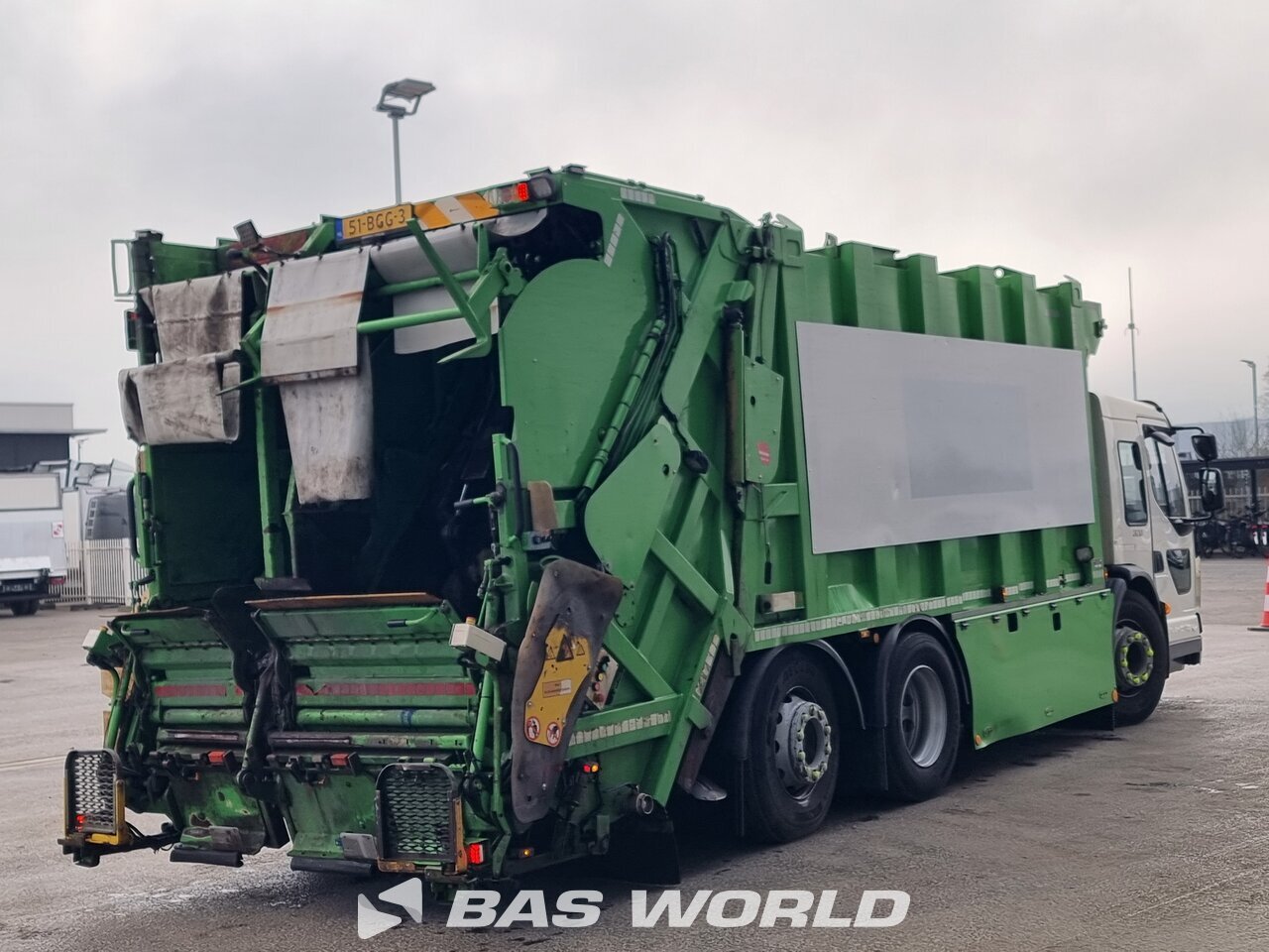 Other : Volvo FE 320 6X2 MOL Cy. NV Type: Pusher IID CB DUAL IID Camion d'ordures