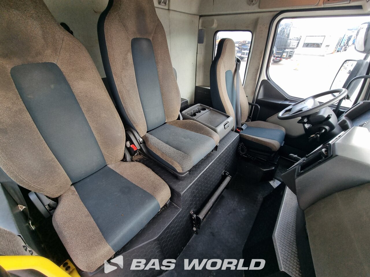 Other : Volvo FE 320 6X2 MOL Cy. NV Type: Pusher IID CB DUAL IID Camion d'ordures