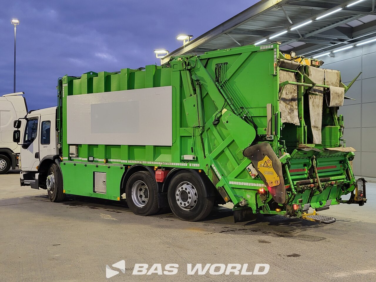 Other : Volvo FE 320 6X2 MOL type Pusher IID CB DUAL IID Camion d'ordures