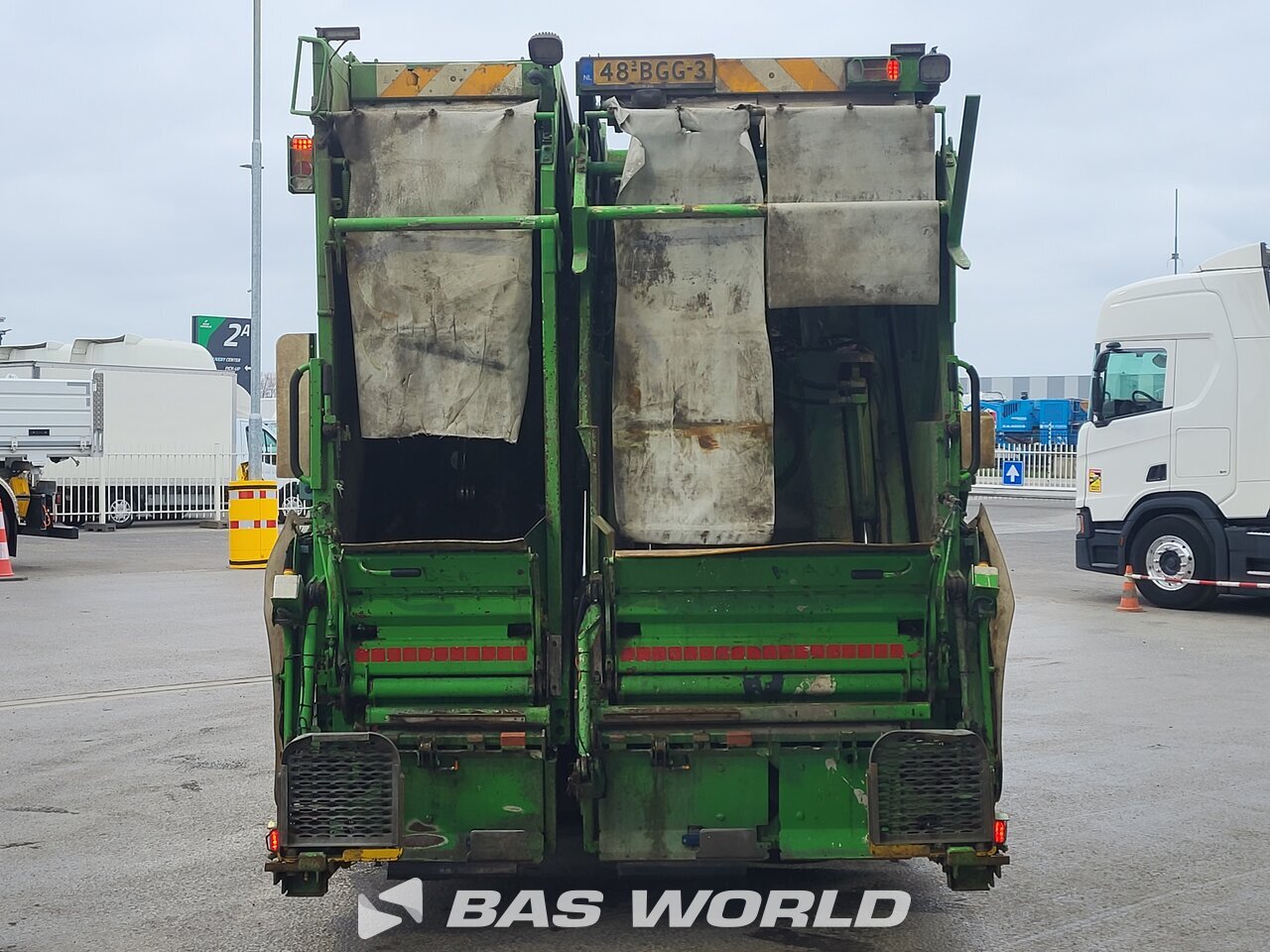 Other : Volvo FE 320 6X2 Mol Type: Pusher IID CB DUAL IID Camion d'ordures