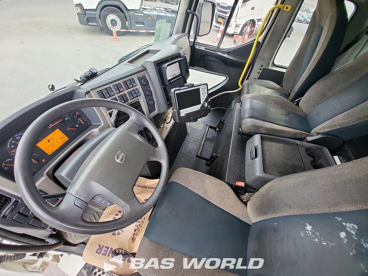 Other : Volvo FE 320 6X2 Mol Type: Pusher IID CB DUAL IID Camion d'ordures