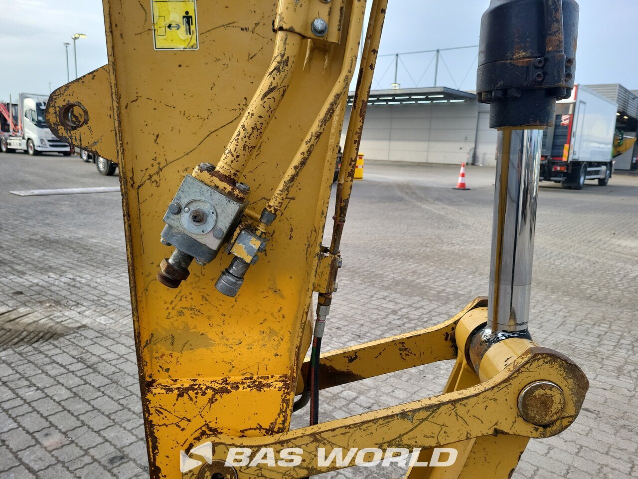 Other : Caterpillar 321 D Pelle sur chenilles