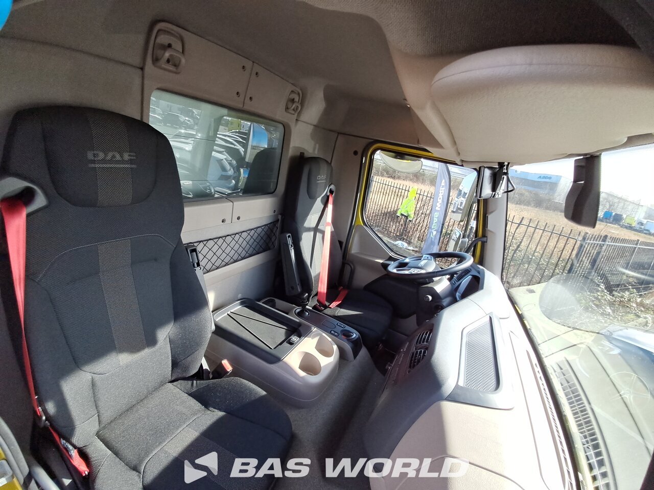 Other : DAF XB 260 4X2 JUNGE Camion rideaux coulissants
