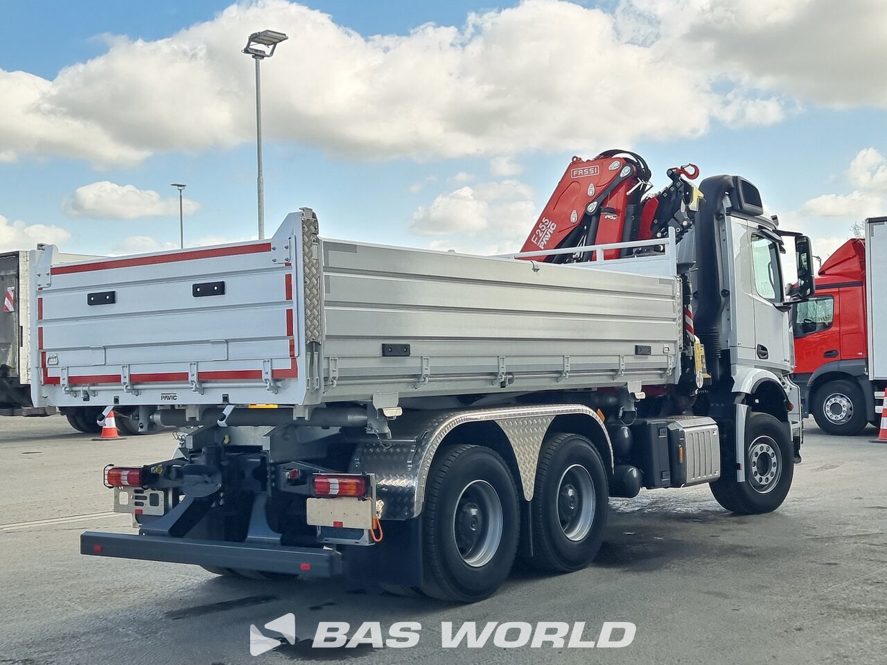 Other : Mercedes Arocs 3348 6X4 Pavic Camion Benne