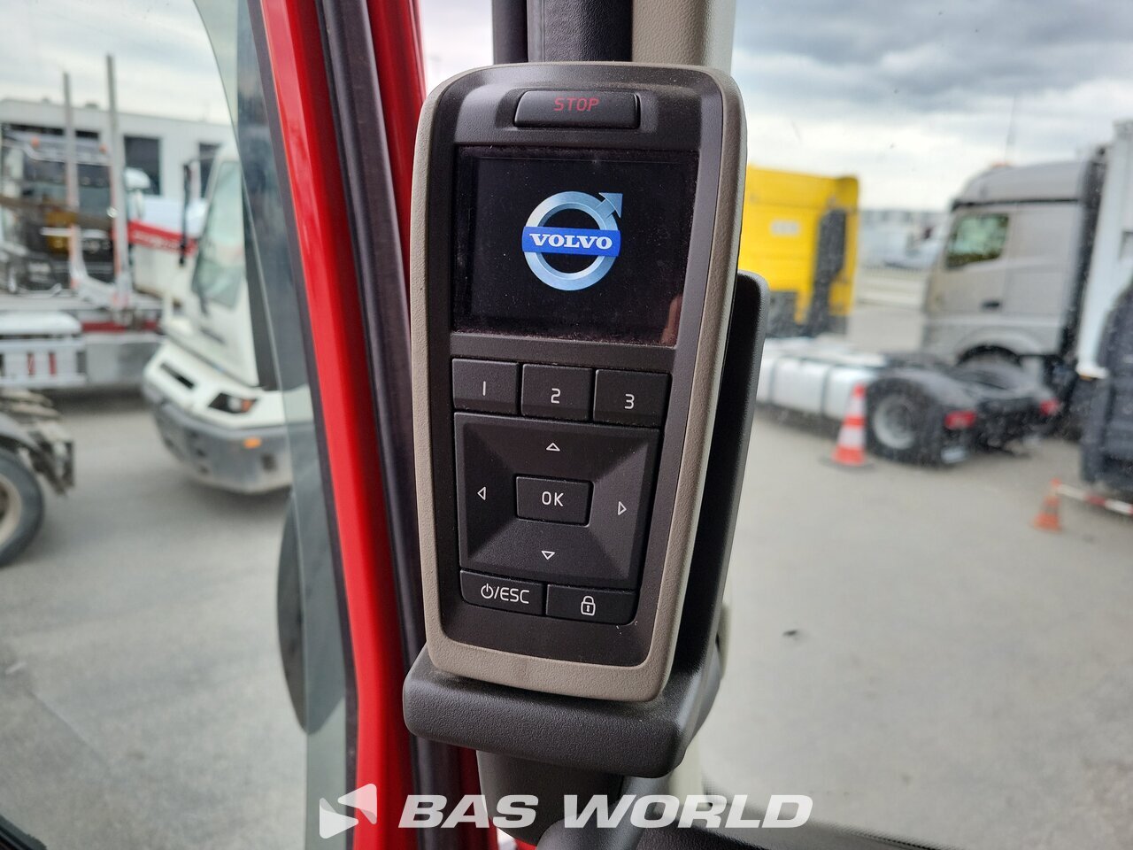Other : Volvo FH 460 10X4 Fliegl ASA 7300 Camion Benne