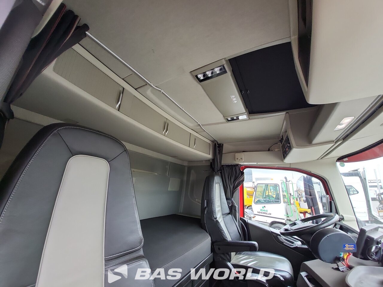 Other : Volvo FH 460 10X4 Fliegl ASA 7300 Camion Benne