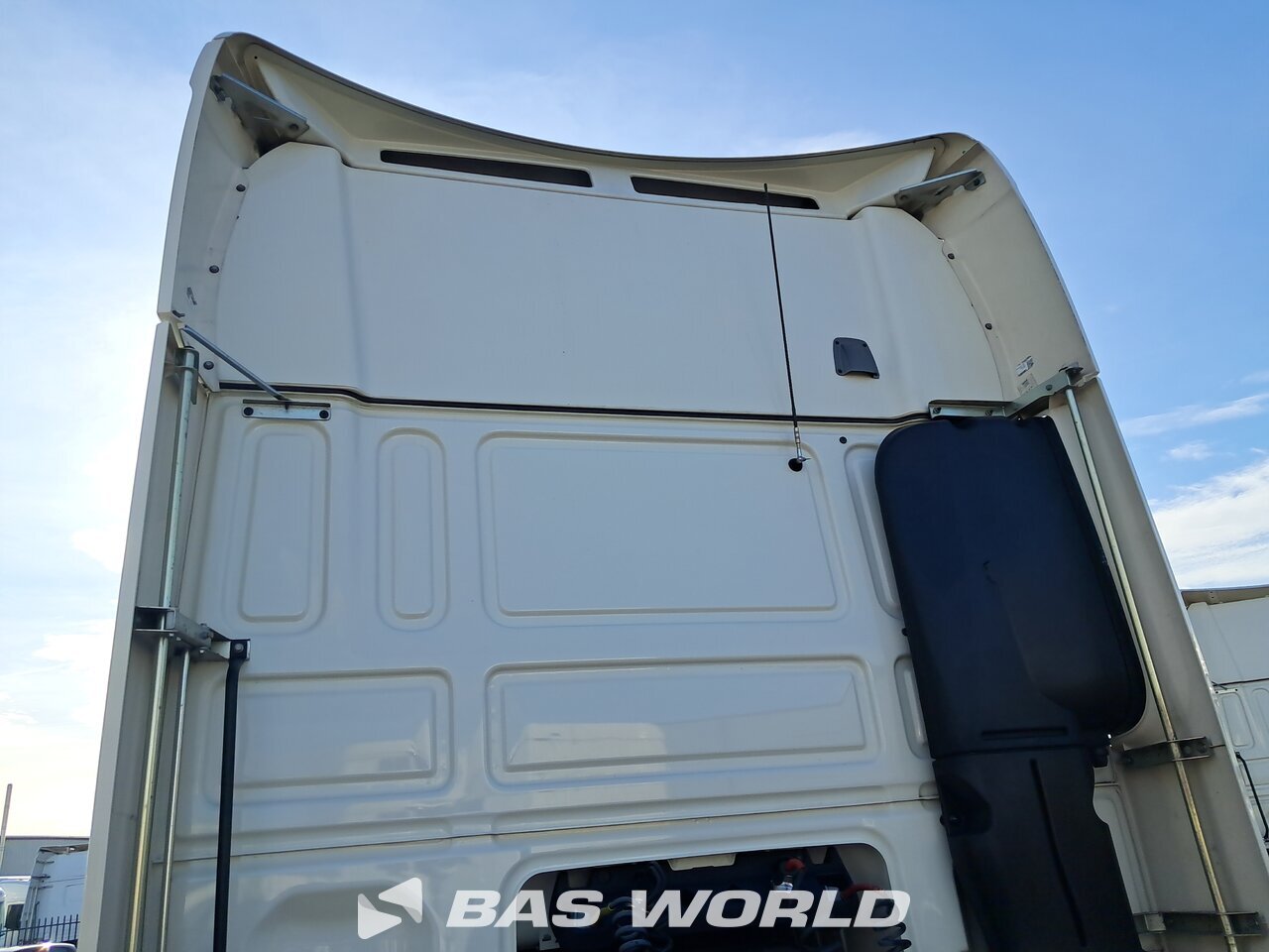 Back of cabin : DAF XF 530 4X2 Tracteur routier