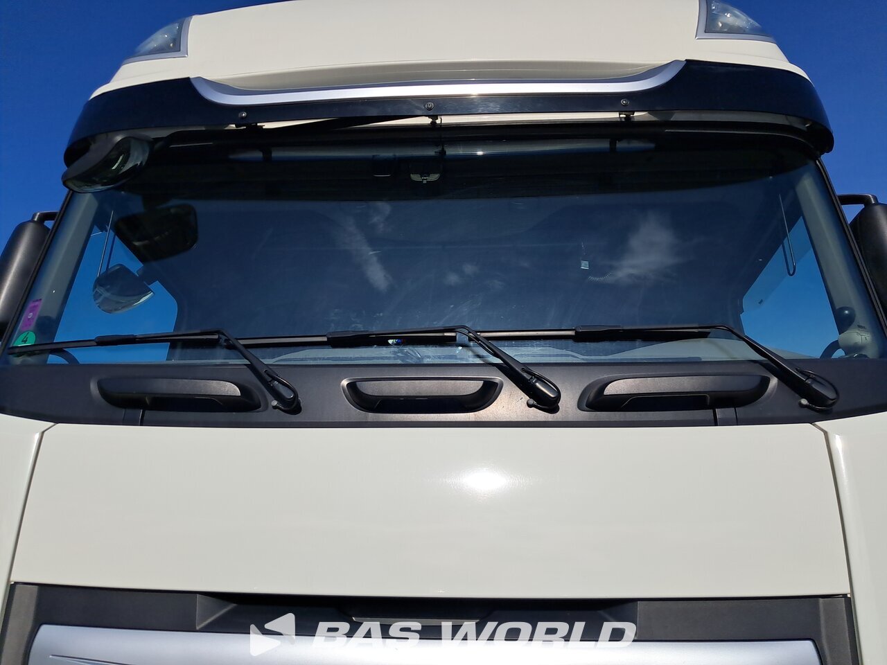 Windshield : DAF XF 530 4X2 Tracteur routier