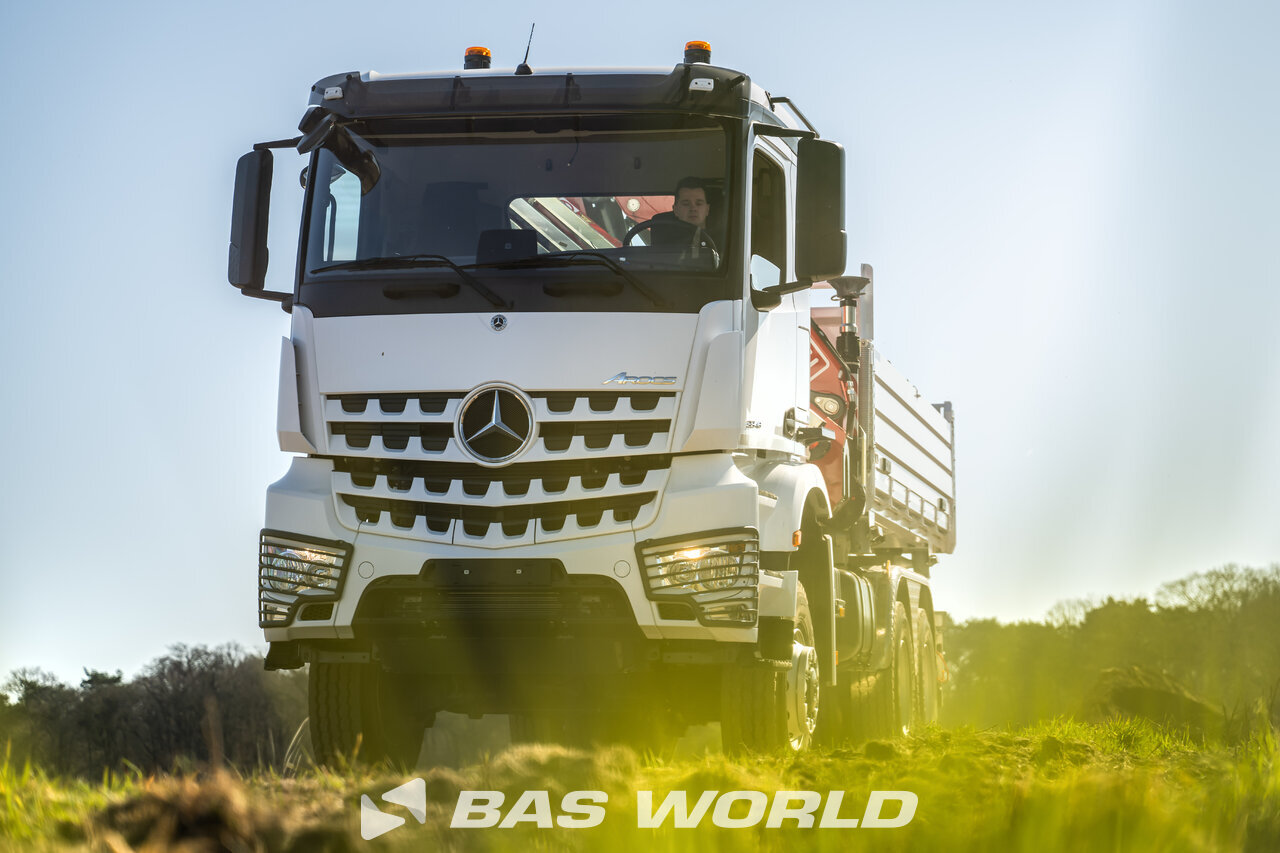 Other : Mercedes Arocs 3348 Caminhão Basculante