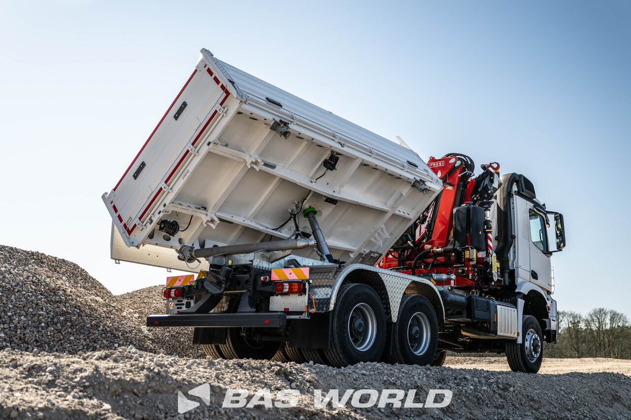 Other : Mercedes Arocs 3348 Caminhão Basculante