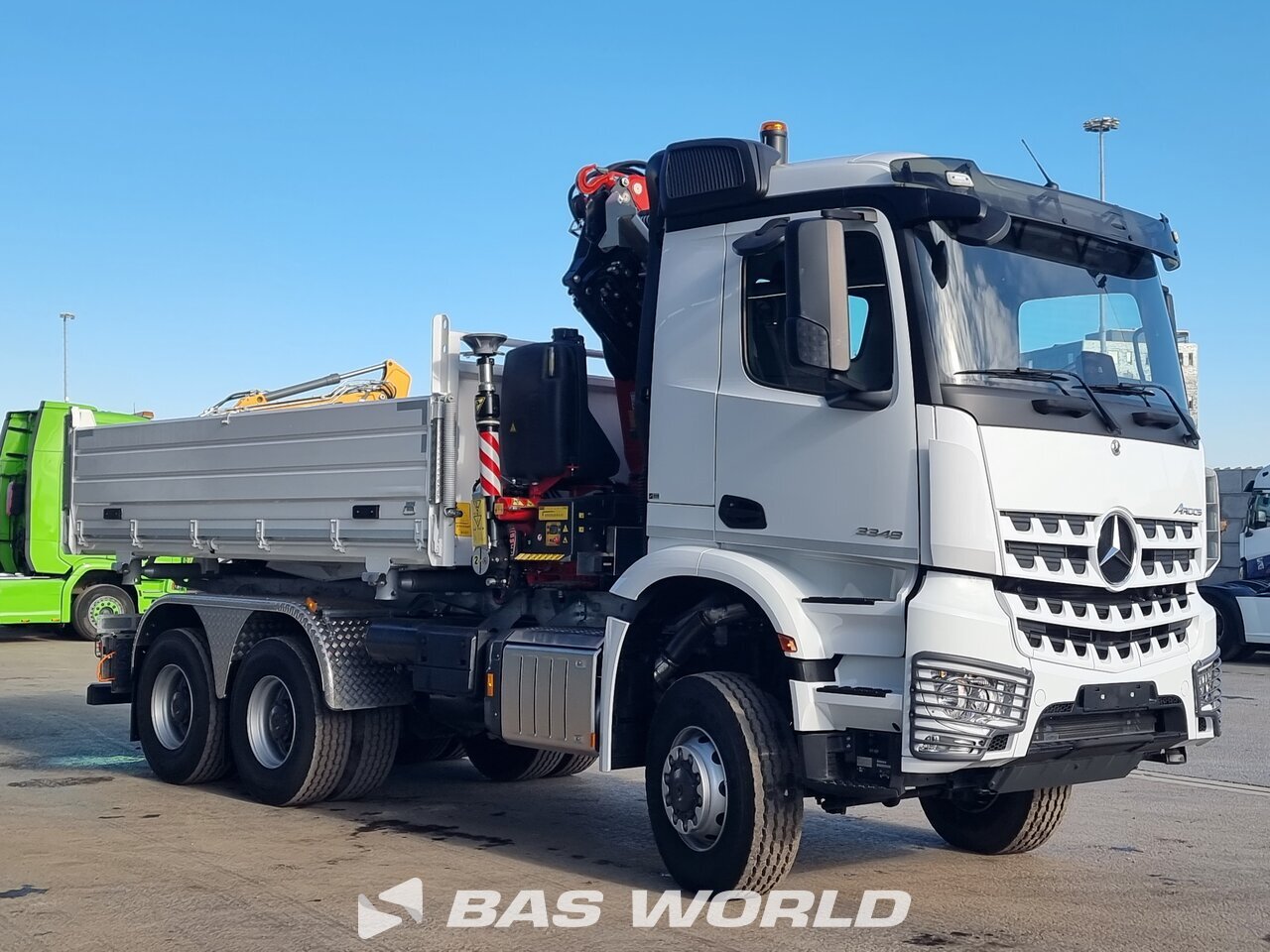 Other : Mercedes Arocs 3348 Caminhão Basculante