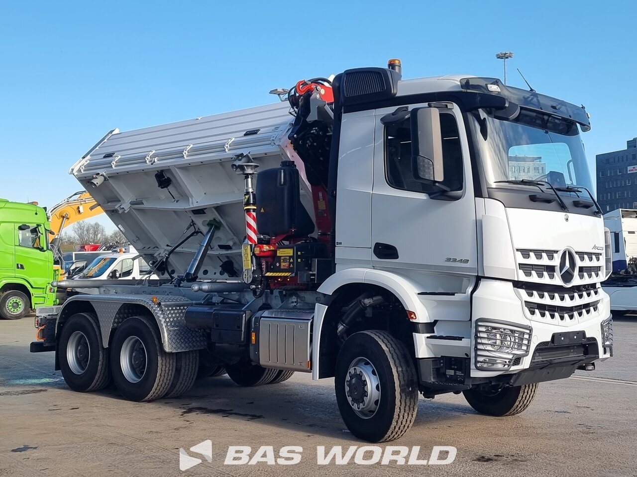 Other : Mercedes Arocs 3348 Caminhão Basculante
