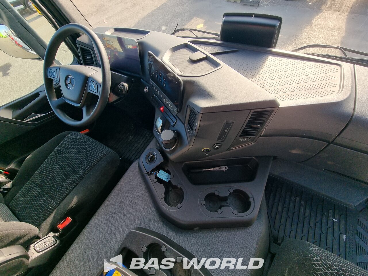 Other : Mercedes Arocs 3348 Caminhão Basculante