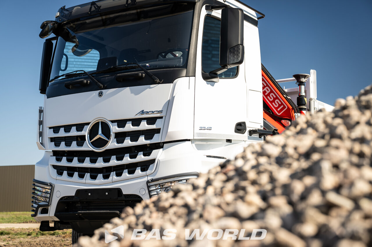 Other : Mercedes Arocs 3348 Caminhão Basculante