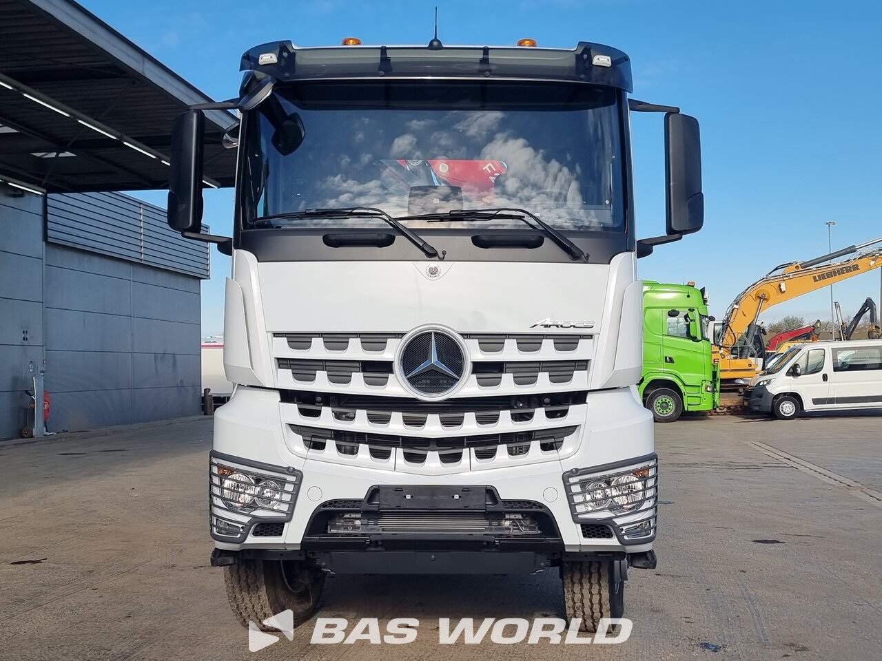 Other : Mercedes Arocs 3348 Caminhão Basculante