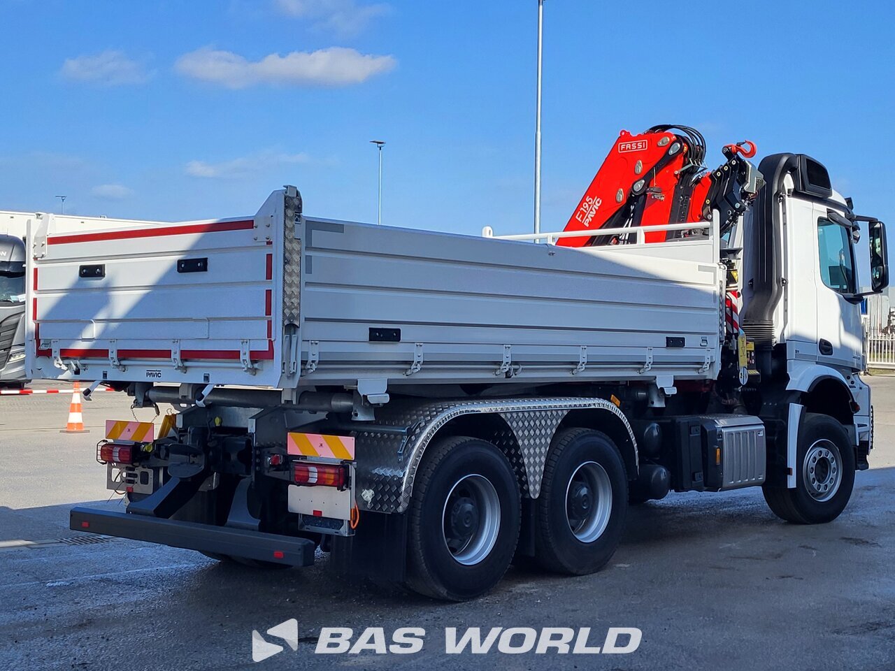 Other : Mercedes Arocs 3348 6X4 Pavic Dreiseitenkipper Camion Benne