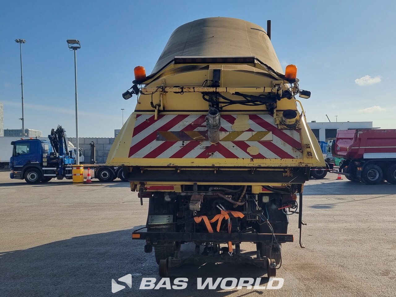 Other : Mercedes Unimog 1650 4X4 Assaloni camion aspirateur