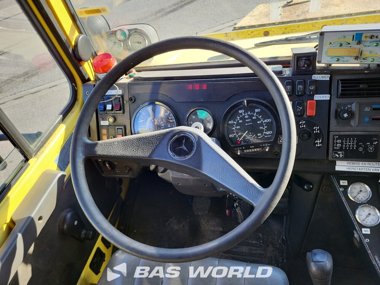 Other : Mercedes Unimog 1650 4X4 Assaloni camion aspirateur
