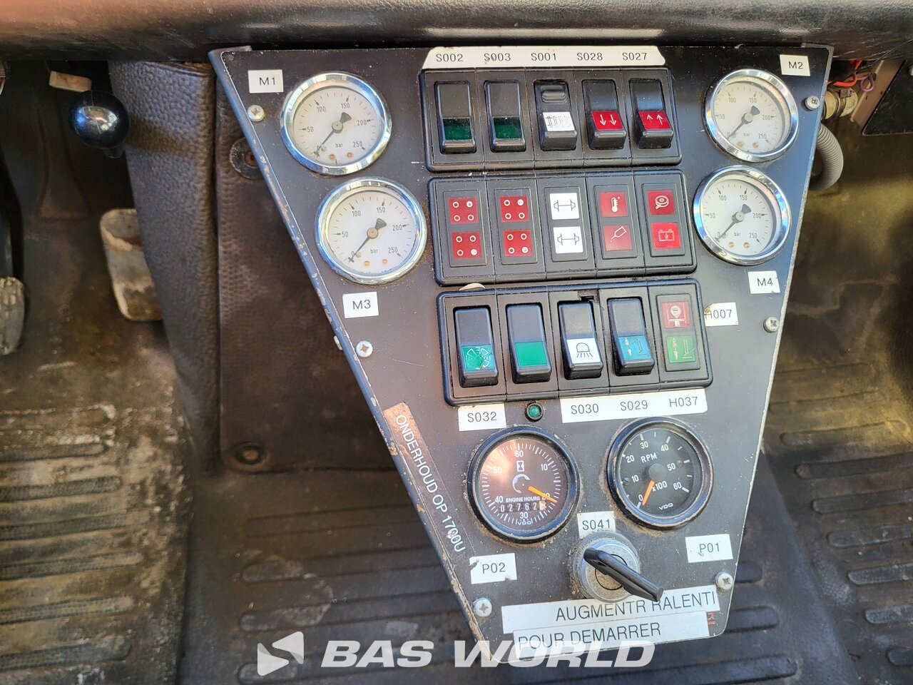 Other : Mercedes Unimog 1650 4X4 Assaloni camion aspirateur