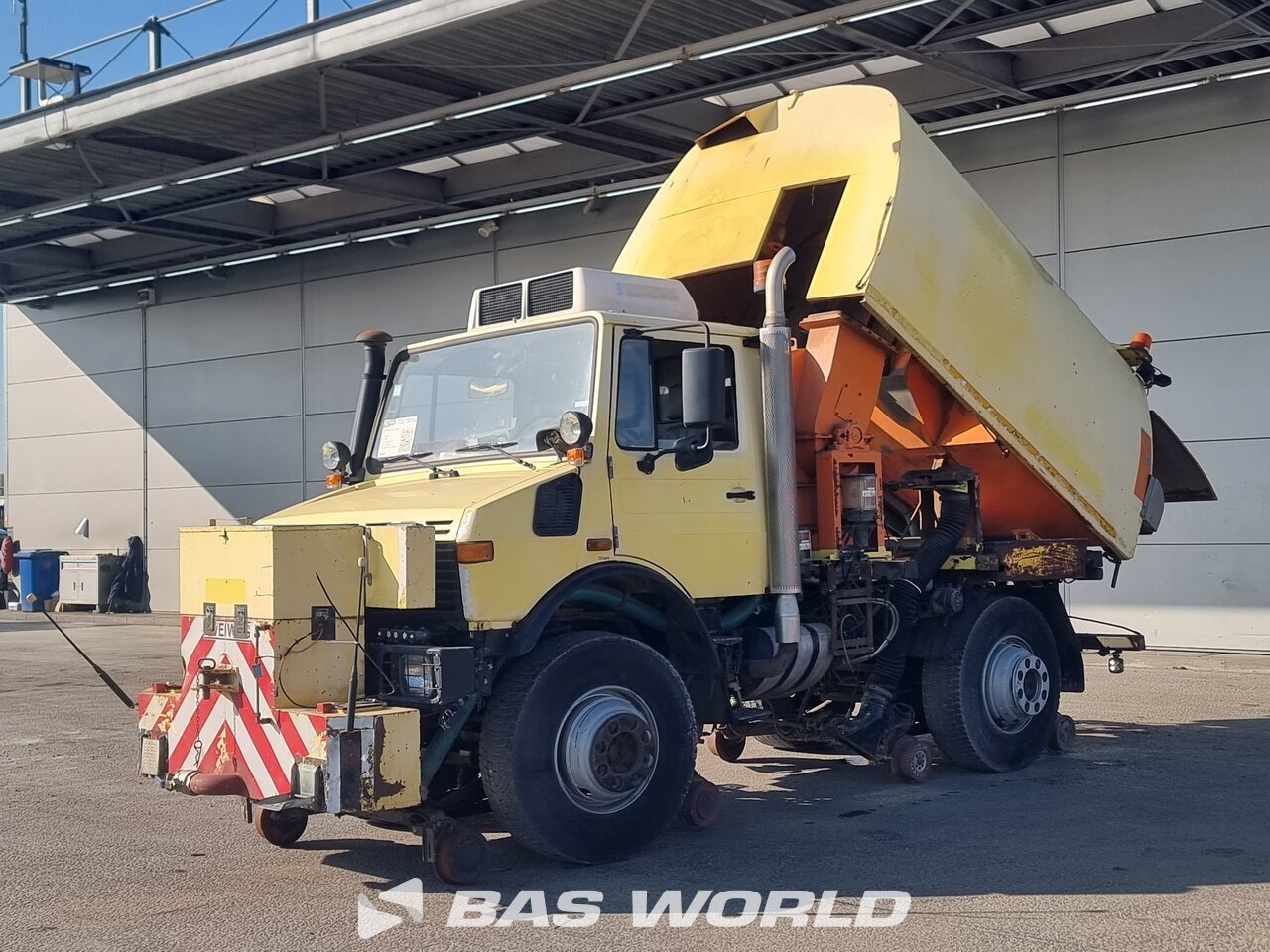 Other : Mercedes Unimog 1650 4X4 Assaloni camion aspirateur