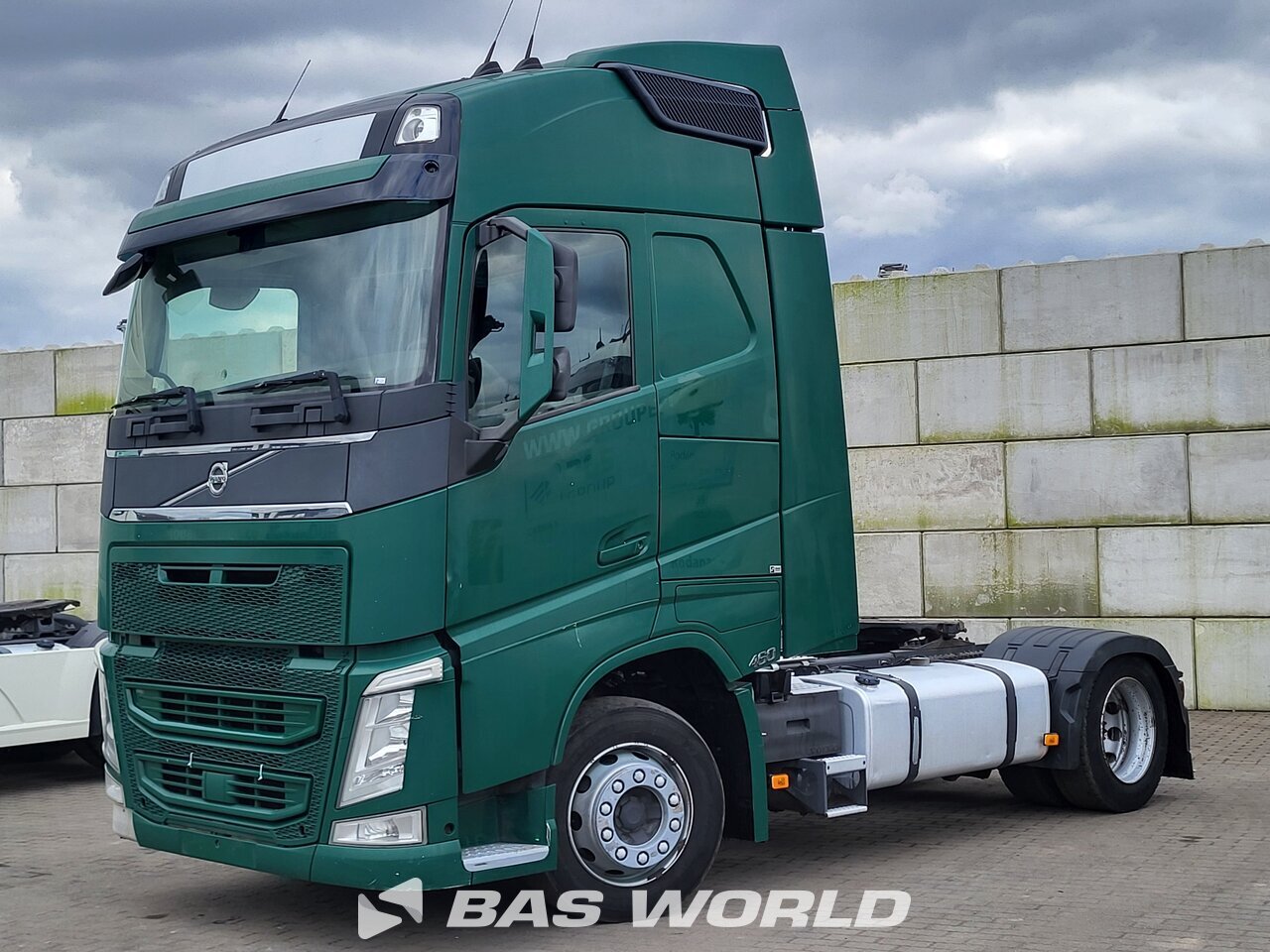 Front left : Volvo FH 460 4X2 Tracteur routier