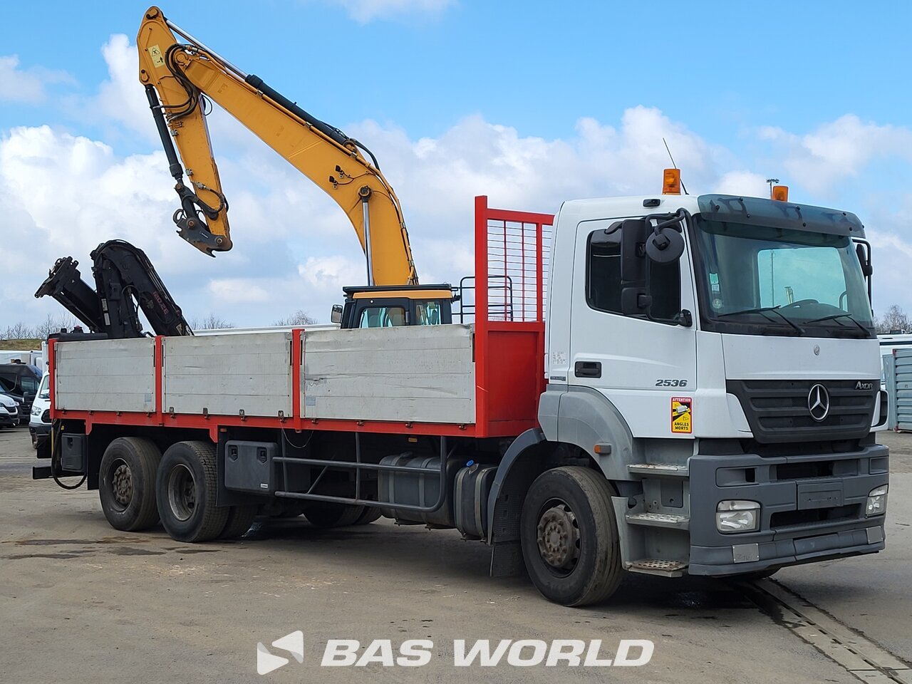 Other : Mercedes Axor 2536 6X2 Camion plateaux