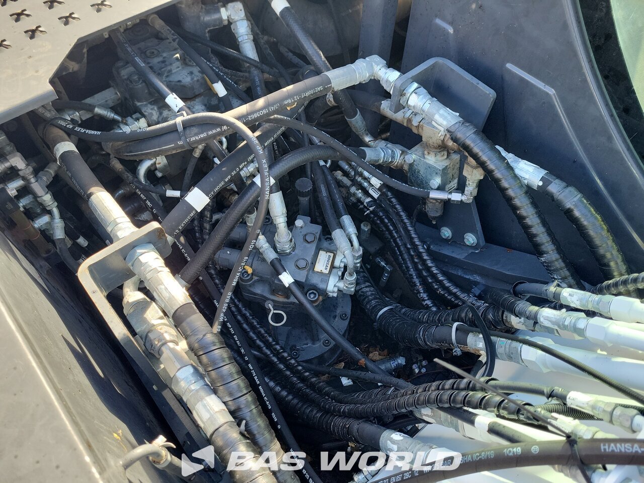 Other : Doosan DX170 W-5 Pelle sur pneus
