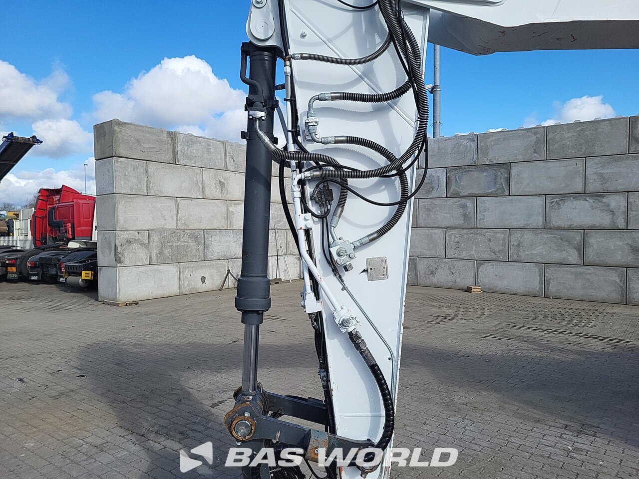 Other : Doosan DX170 W-5 Pelle sur pneus