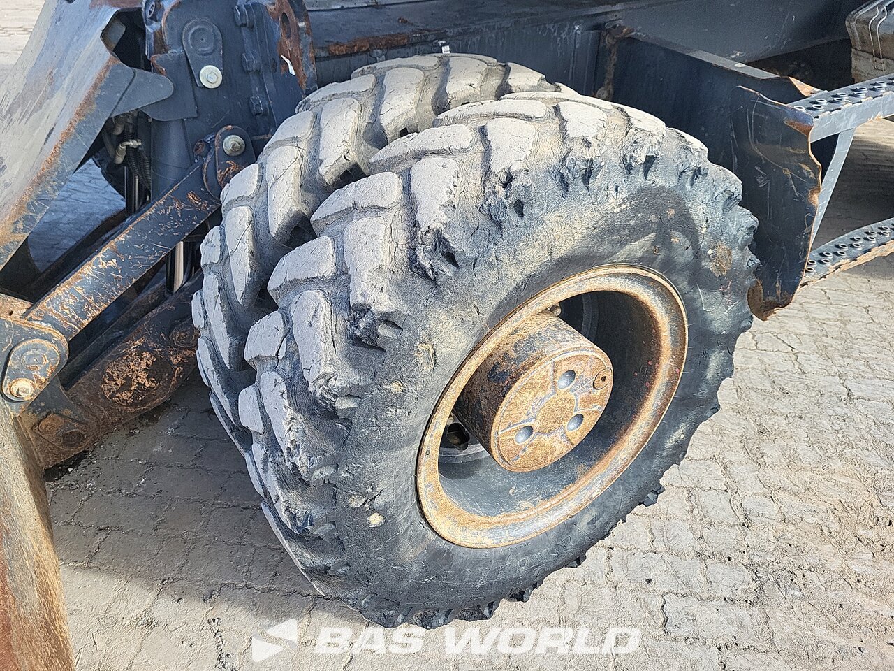 Other : Doosan DX170 W-5 Pelle sur pneus