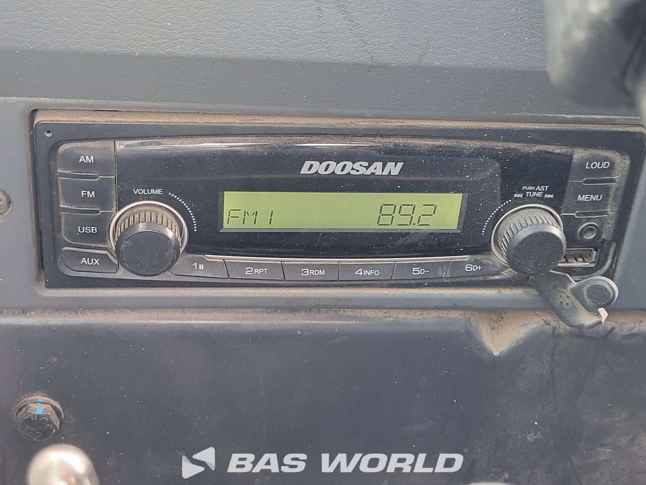 Other : Doosan DX170 W-5 Pelle sur pneus