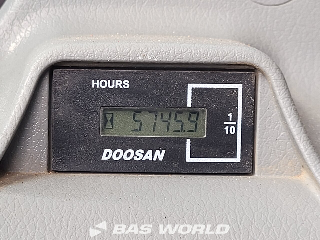 Other : Doosan DX170 W-5 Pelle sur pneus