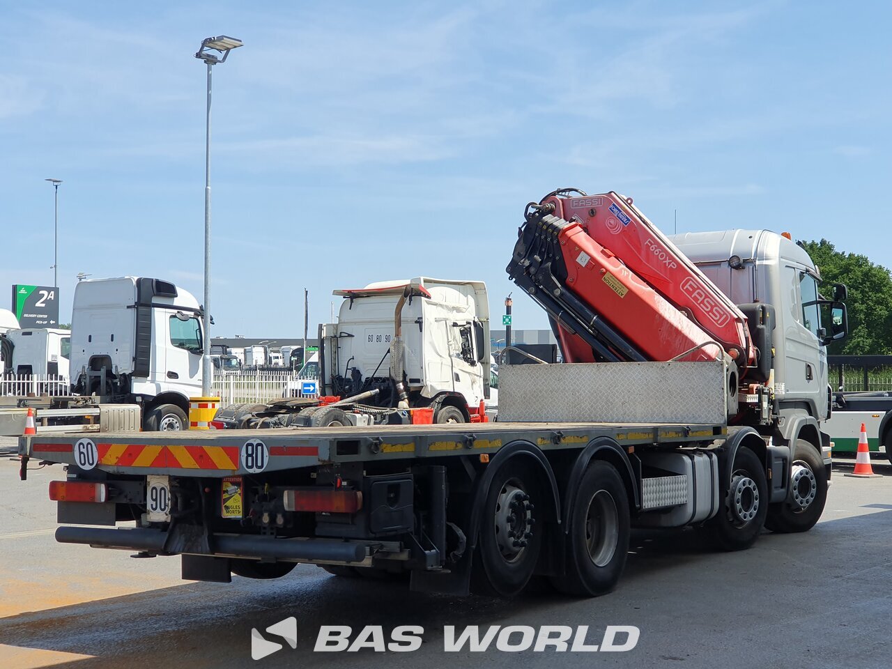 Other : Scania R480 8X2 Camion plateaux