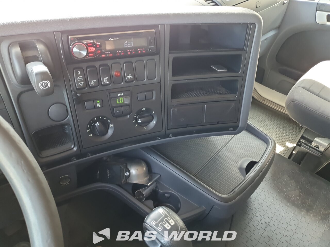 Other : Scania R480 8X2 Camion plateaux