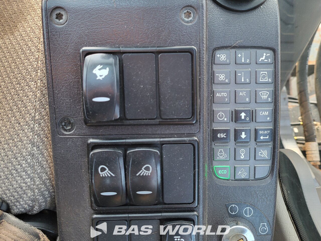 Other : Volvo EC220 D L Pelle sur chenilles