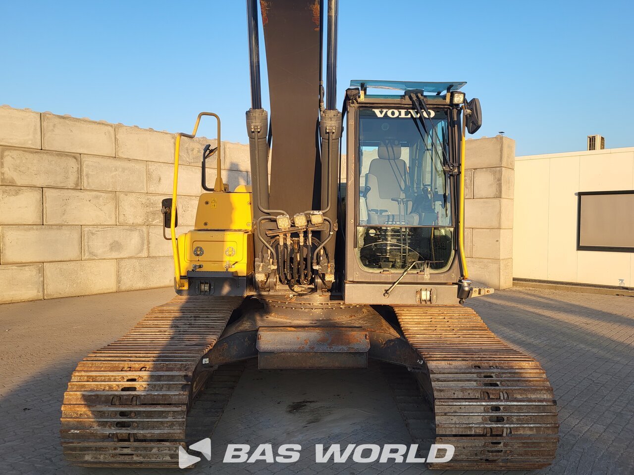 Other : Volvo EC220 D L Pelle sur chenilles