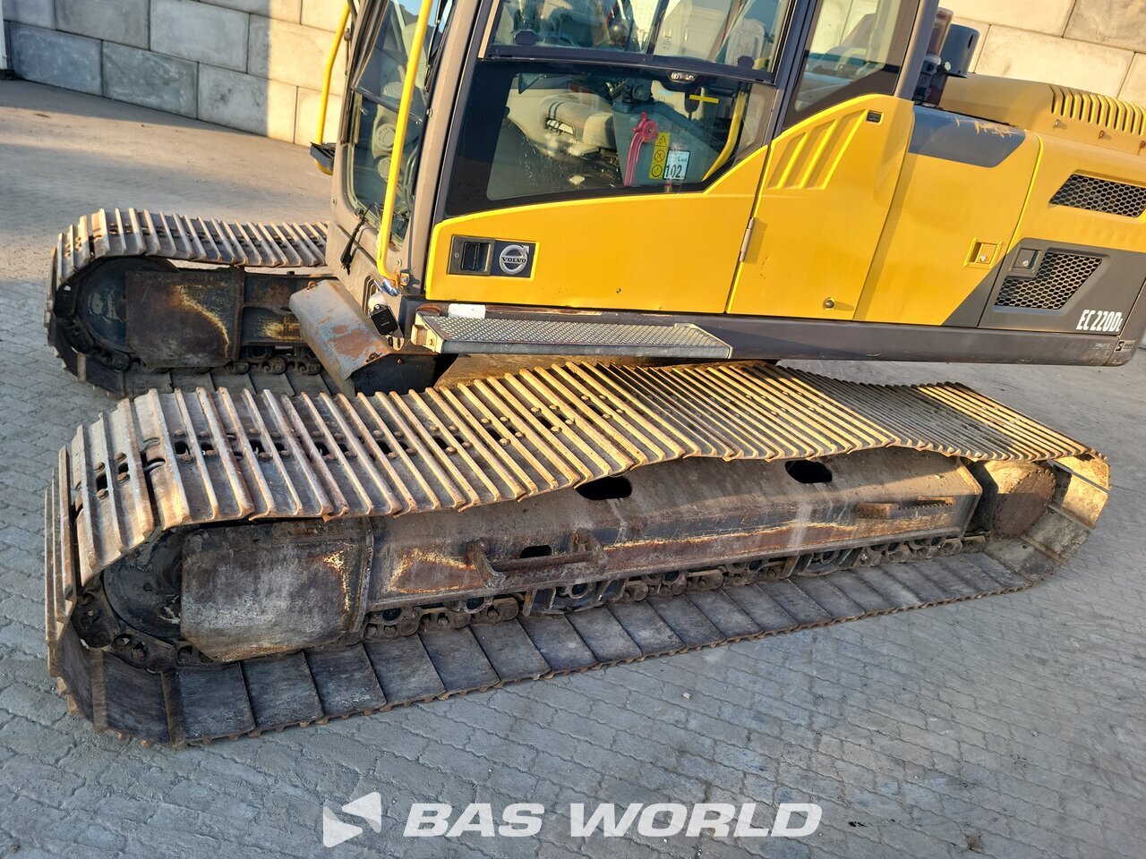 Other : Volvo EC220 D L Pelle sur chenilles