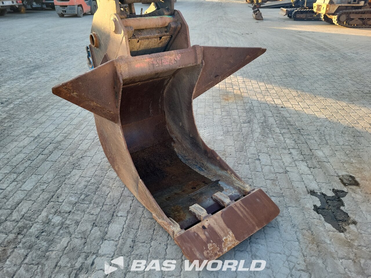 Other : Volvo EC220 D L Pelle sur chenilles