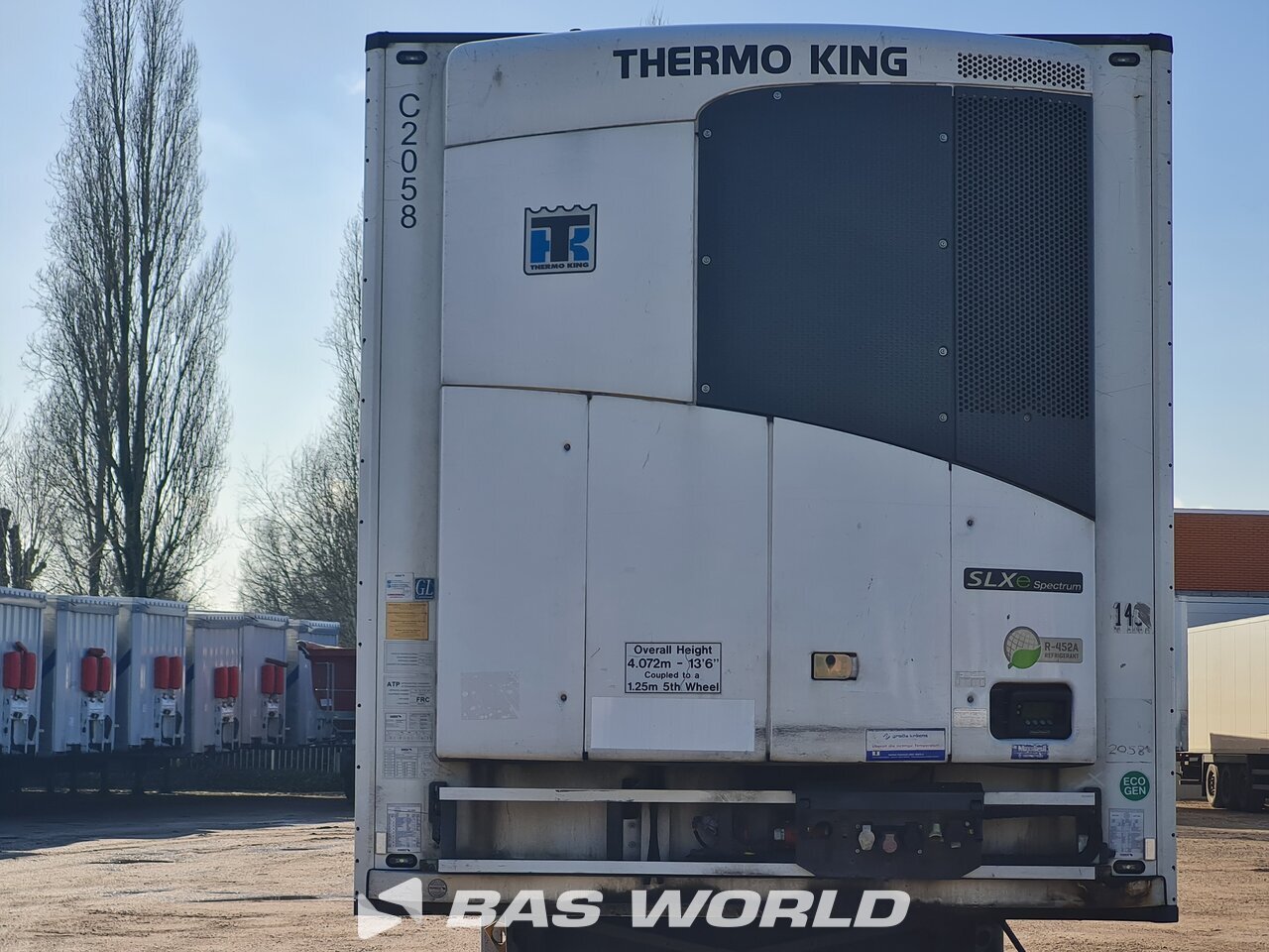 Front : Schmitz Thermo King SLXe Spectrum 250 Semi-remorque frigorifique