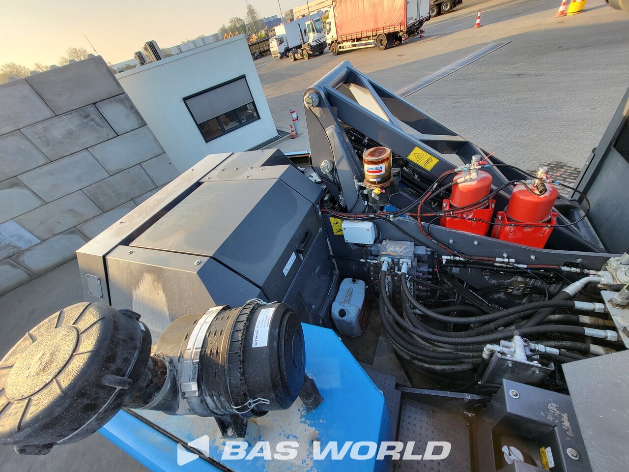 Other : Fuchs MHL331 S5 Pelle à déchets