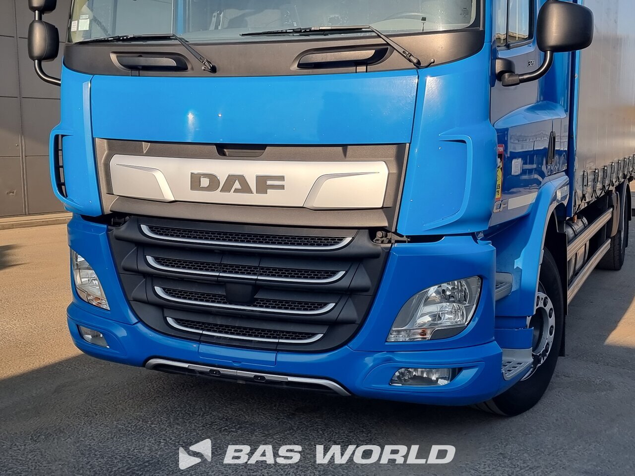 Other : DAF CF 320 4X2 BG Carrosserie Camion rideaux coulissants