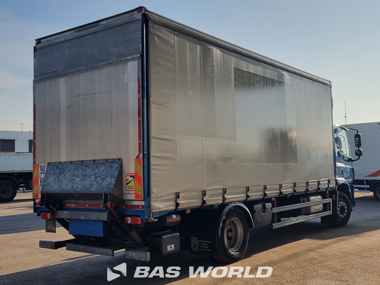 Other : DAF CF 320 4X2 BG Carrosserie Camion rideaux coulissants