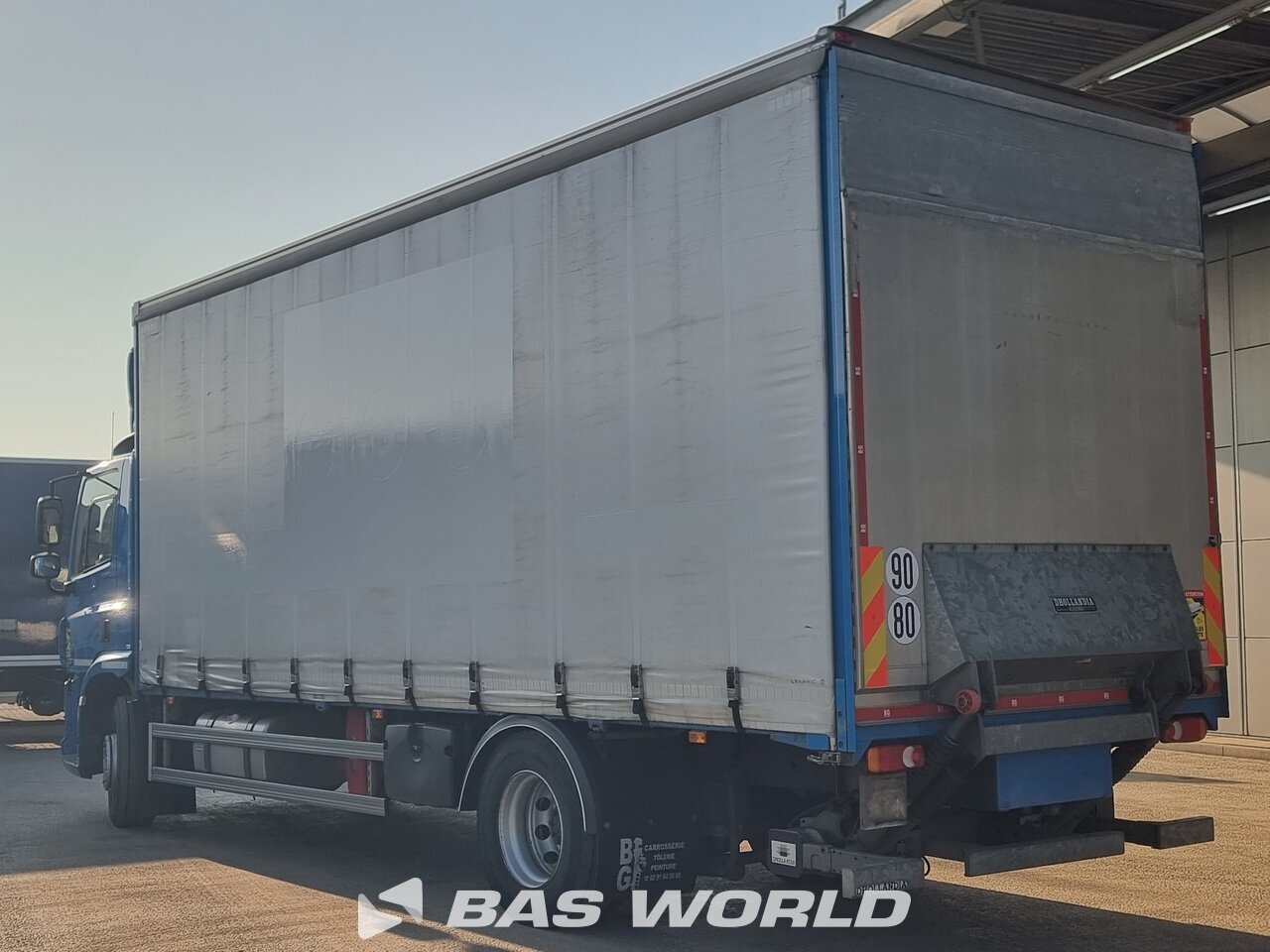 Other : DAF CF 320 4X2 BG Carrosserie Camion rideaux coulissants