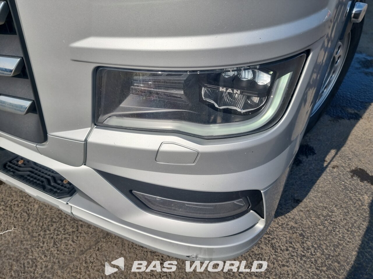 Other : MAN TGX 26.580 6X2 Schmitz Carrosseries fourgons