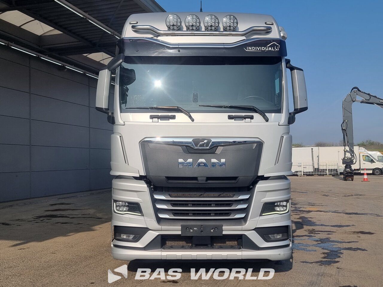 Other : MAN TGX 26.580 6X2 Schmitz Carrosseries fourgons