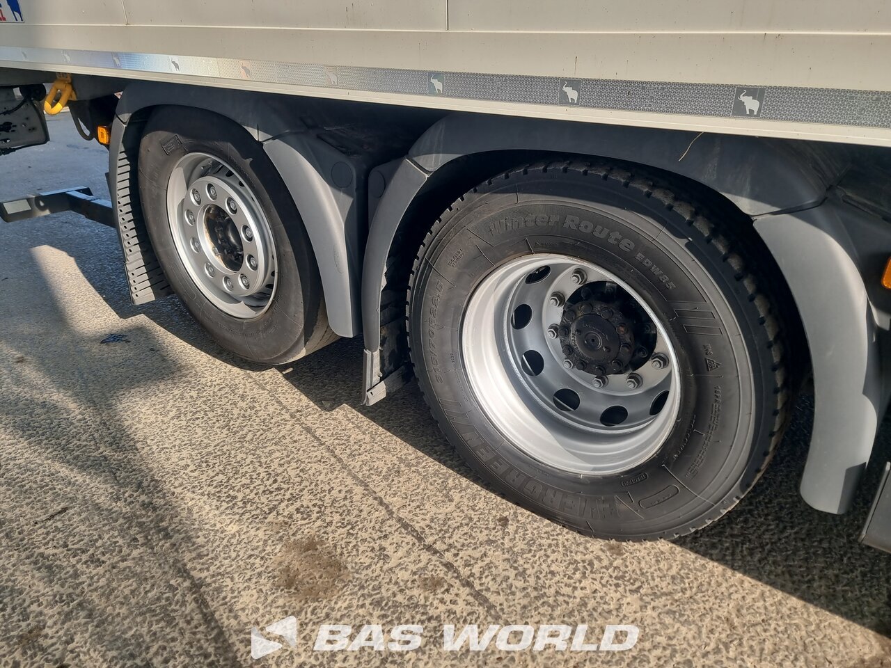 Other : MAN TGX 26.580 6X2 Schmitz Carrosseries fourgons