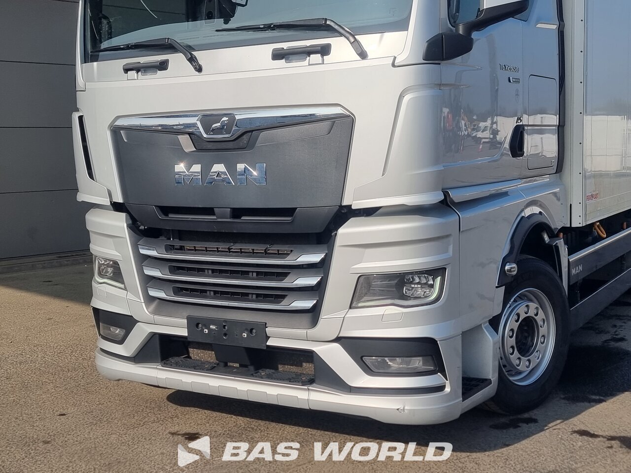 Other : MAN TGX 26.580 6X2 Schmitz Carrosseries fourgons