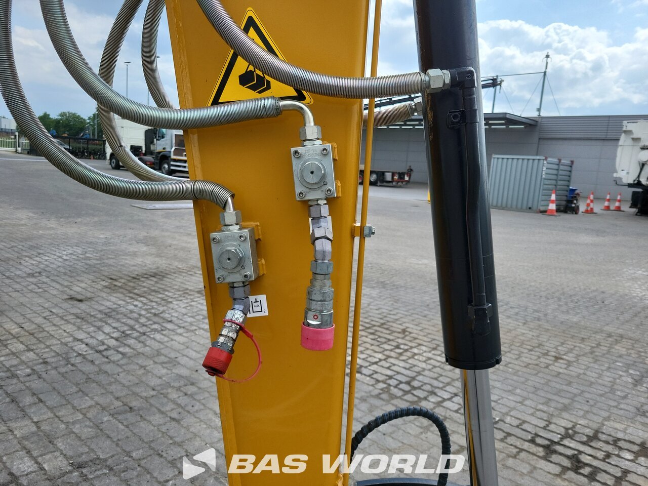 Other : Sany SY80U Mini pelle <10t