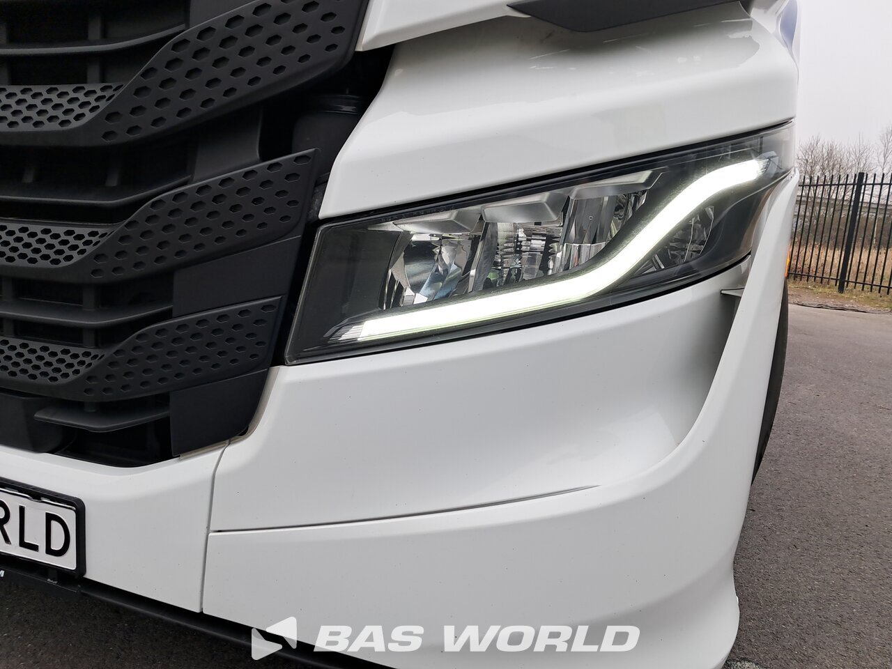 Lights : Iveco S-Way 490 4X2 Tracteur routier